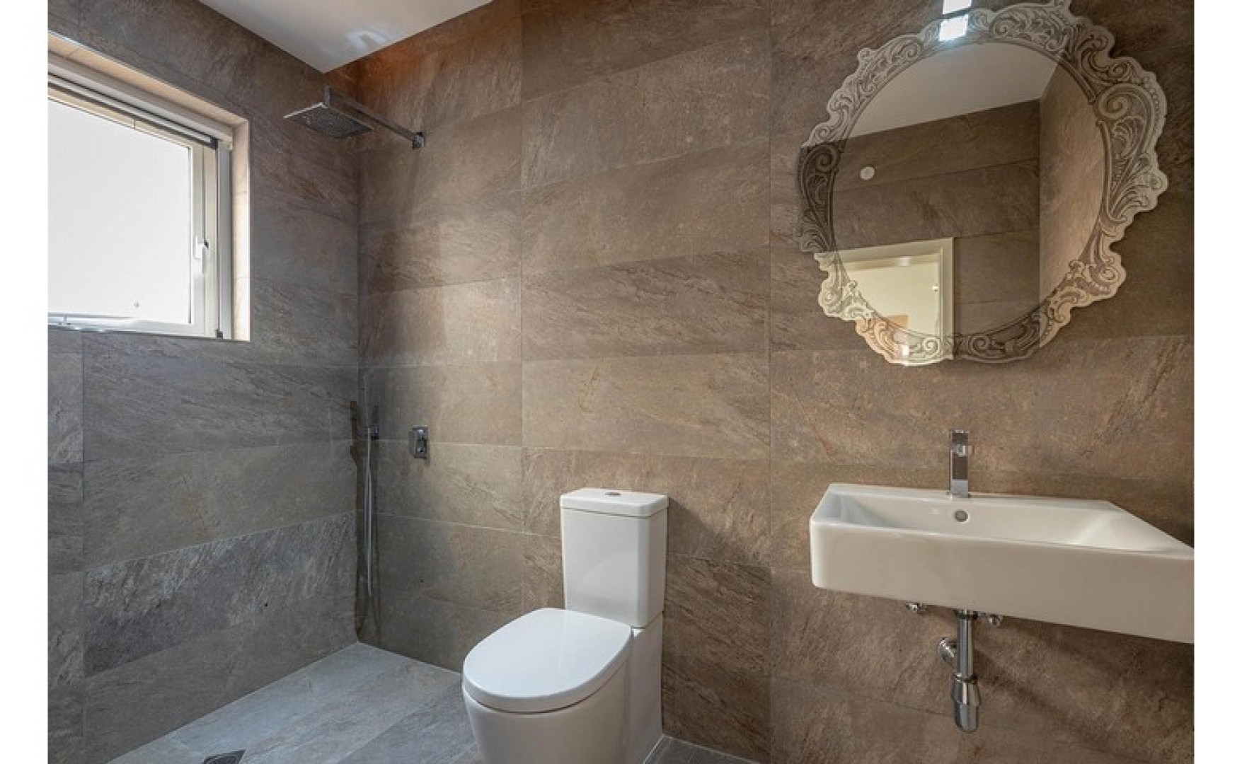 Office Space with a Roof Terrace