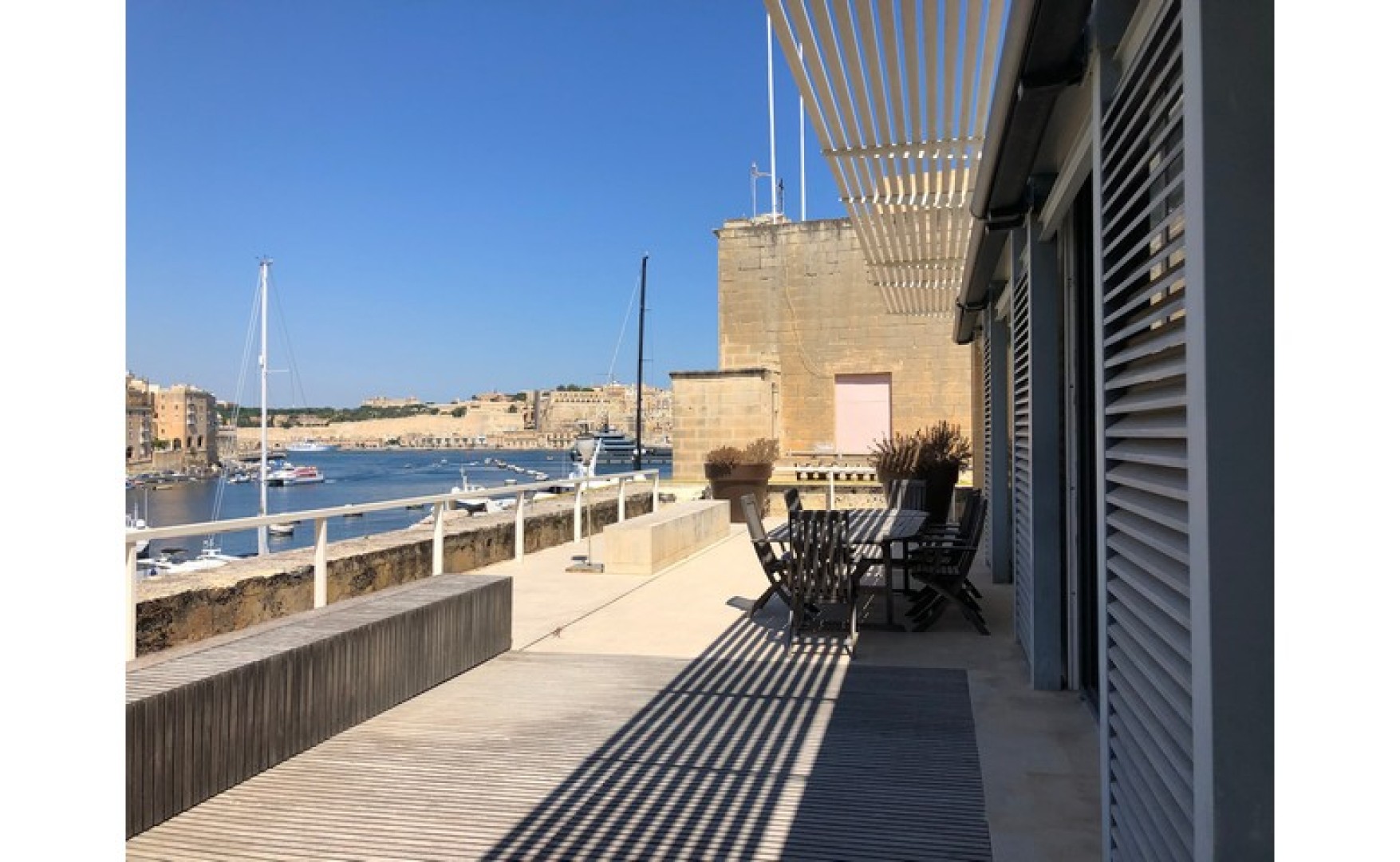 Penthouse with Seaviews