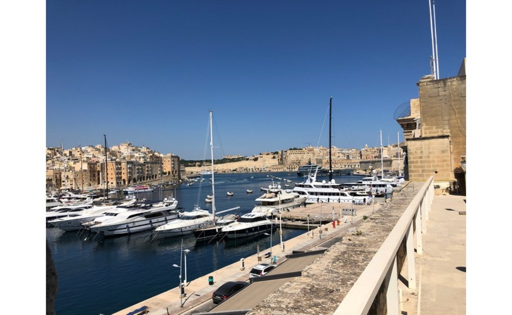 Penthouse with Seaviews