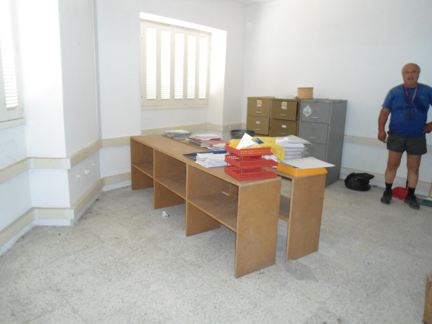 Office with area of 120 sqm