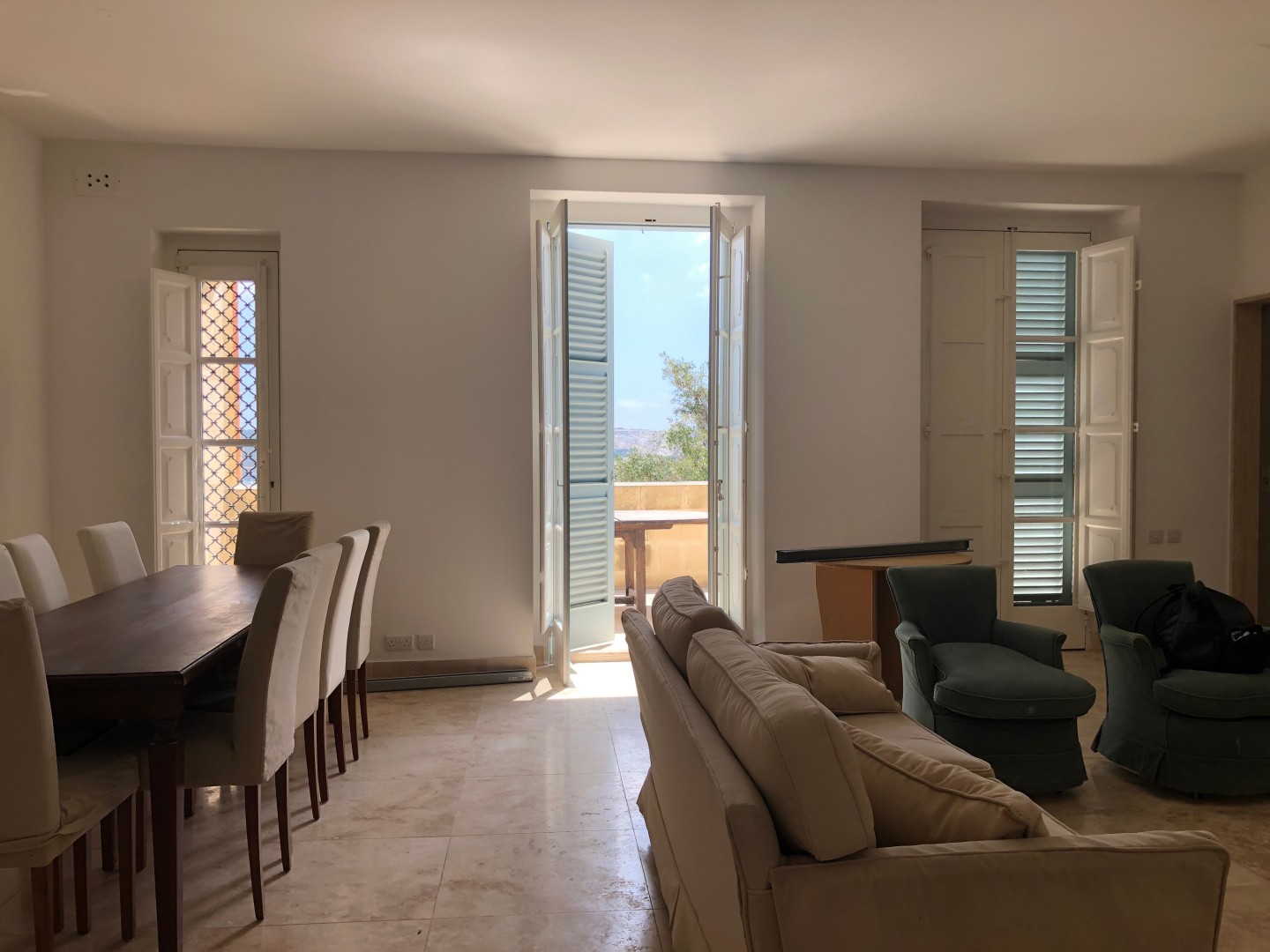 Penthouse with Views of The Grand Harbour