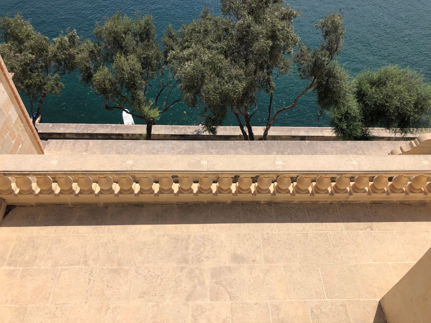 Penthouse with Views of The Grand Harbour