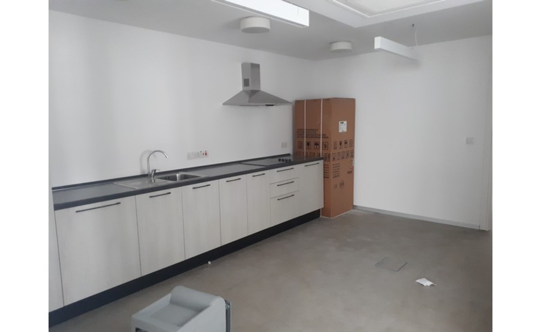 Open Plan Modern Office