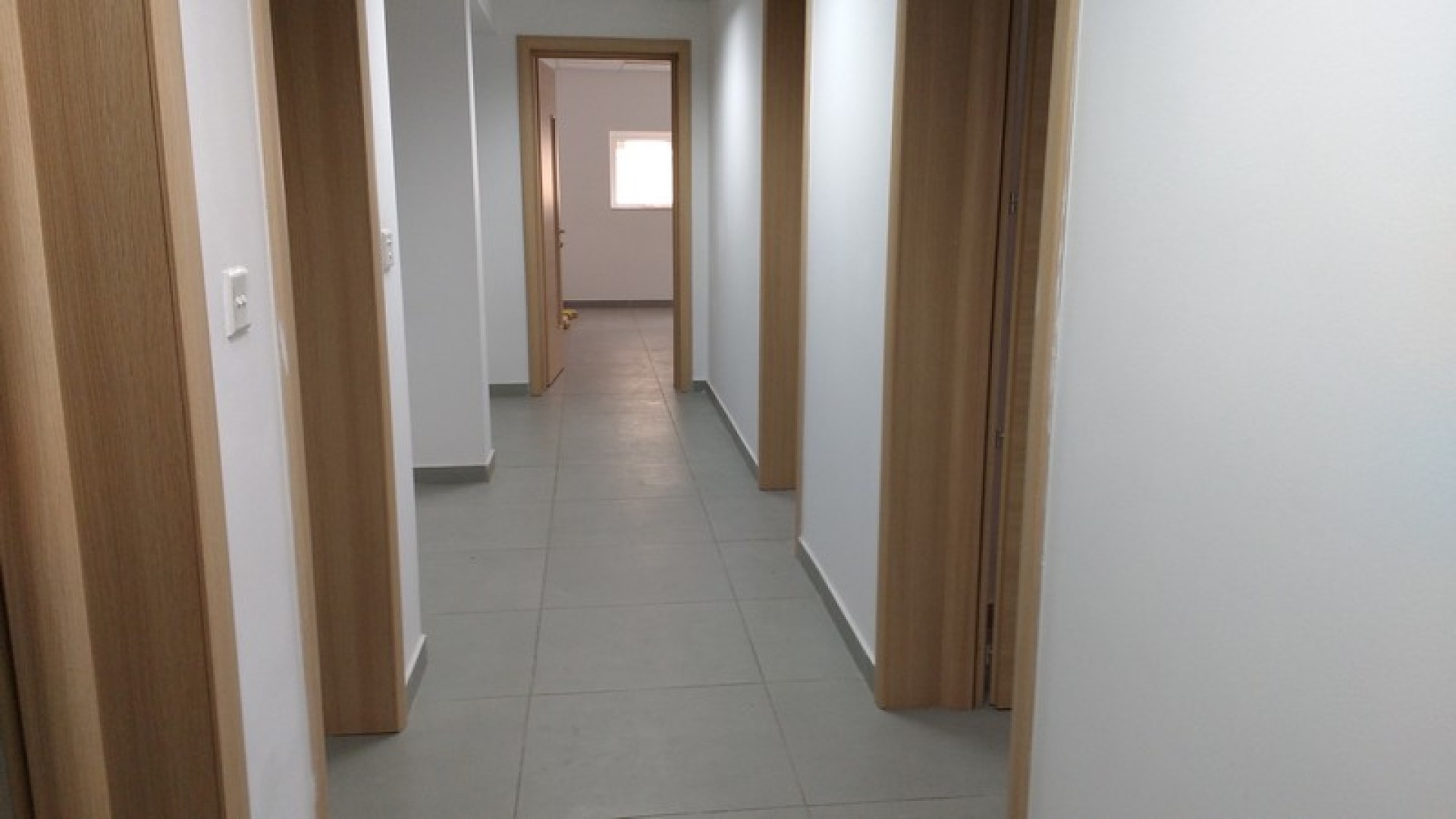 Nice Corner Office with ample light