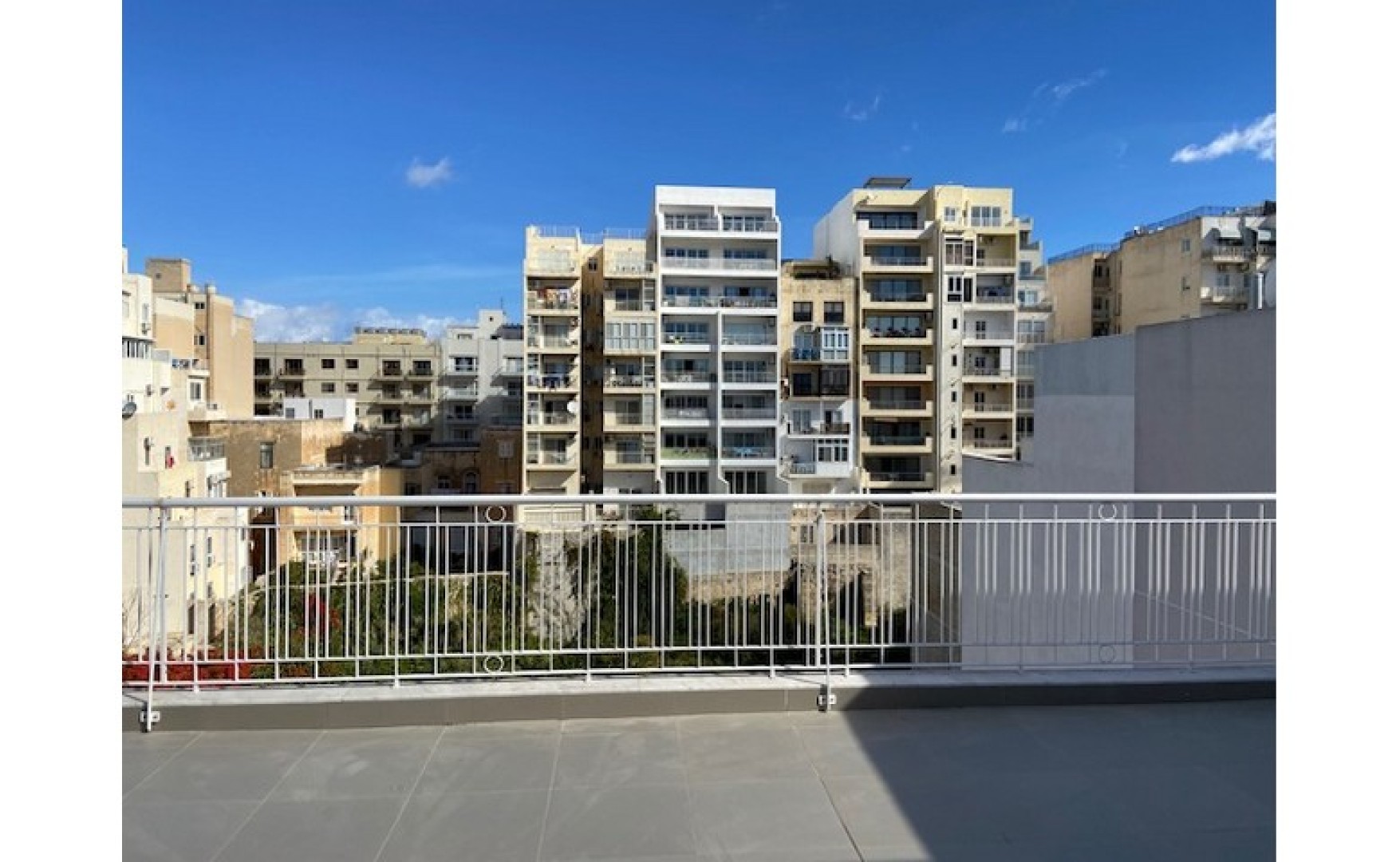 Penthouse Office with a Terrace