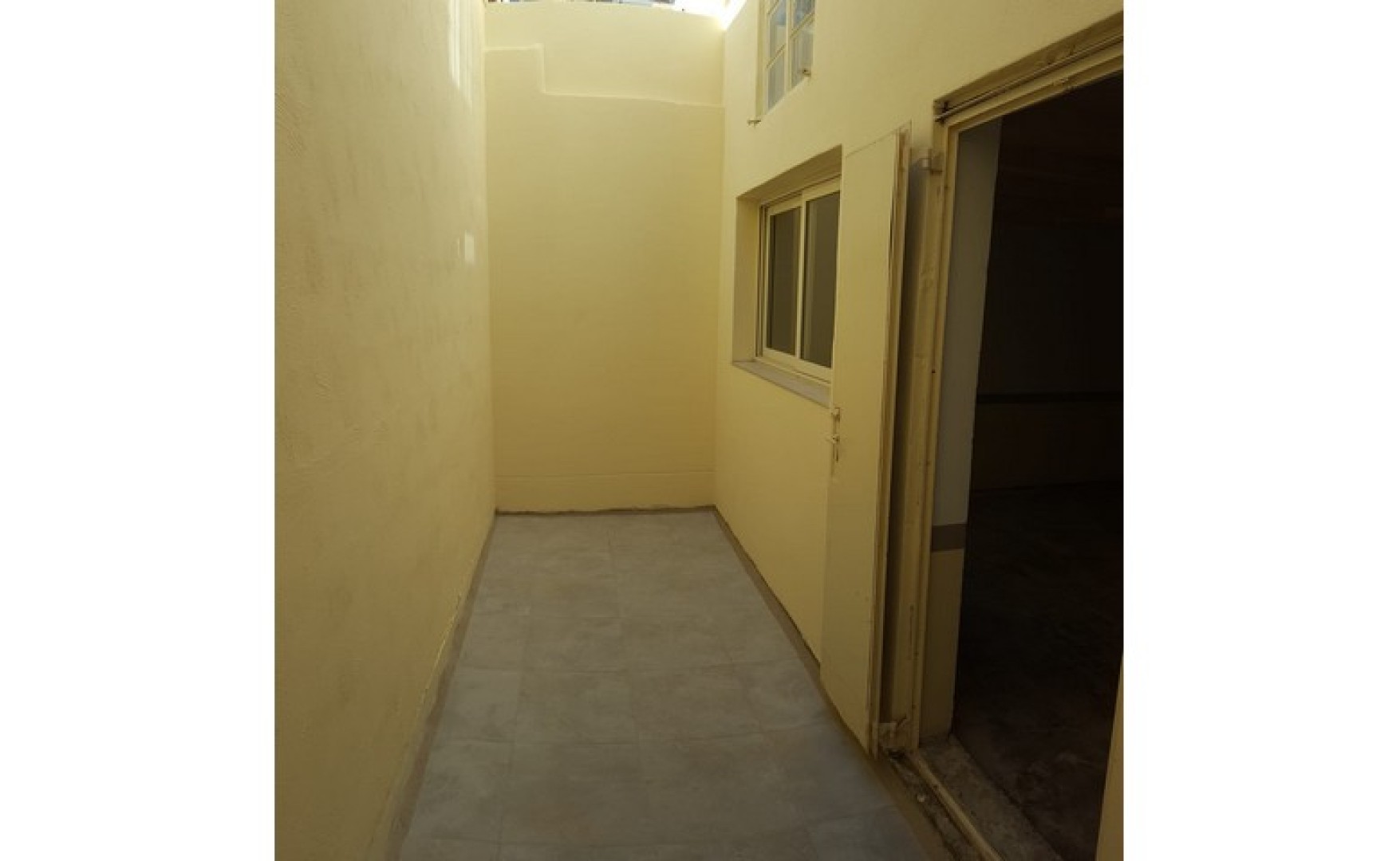 Estate Agents Malta: Garage for rent in San Gwann