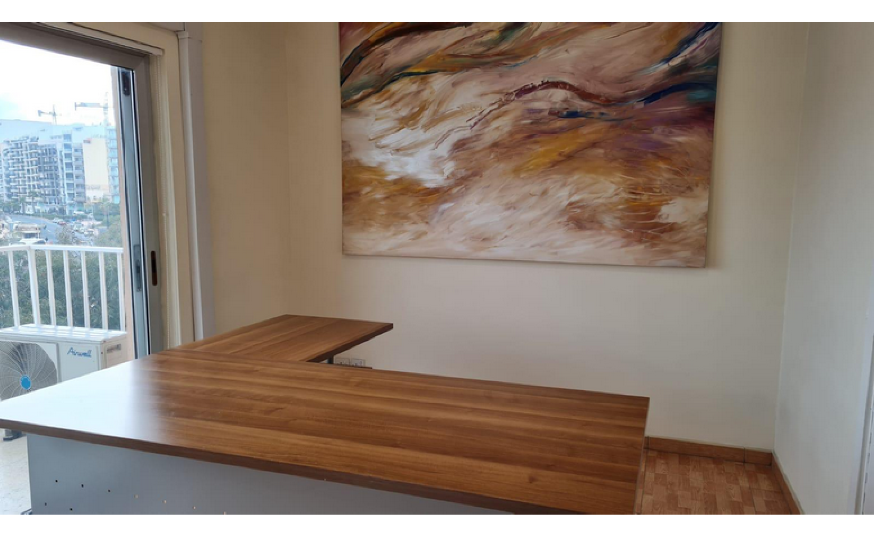 Apartment with Seaviews