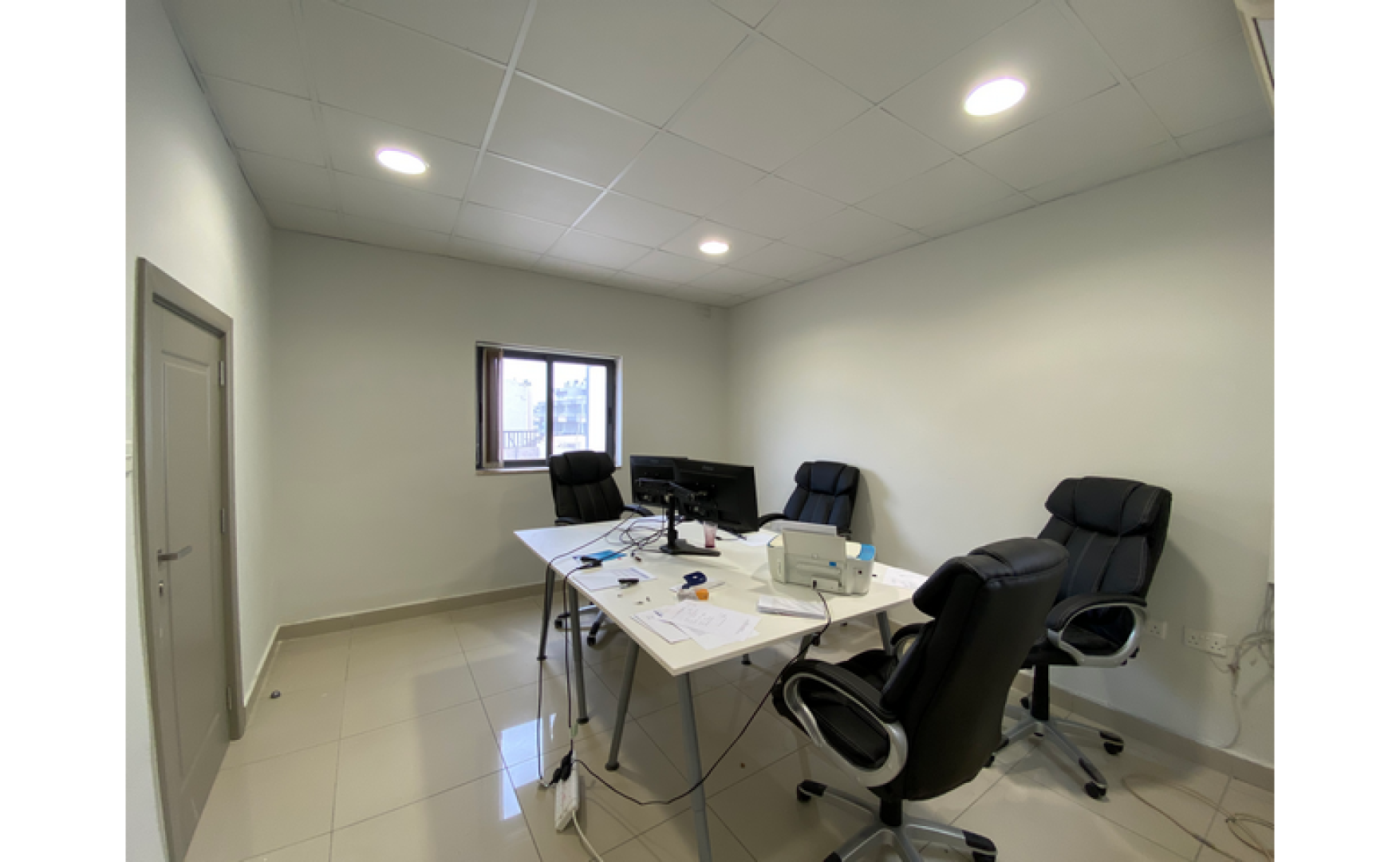 Penthouse with Views