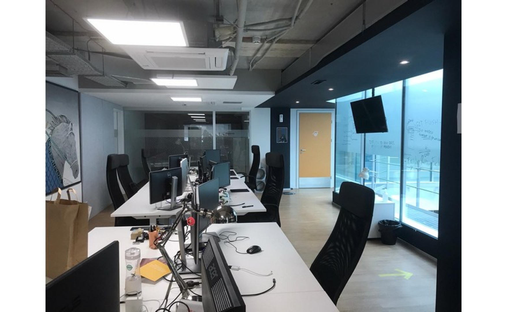 Furnished Office with a Terrace