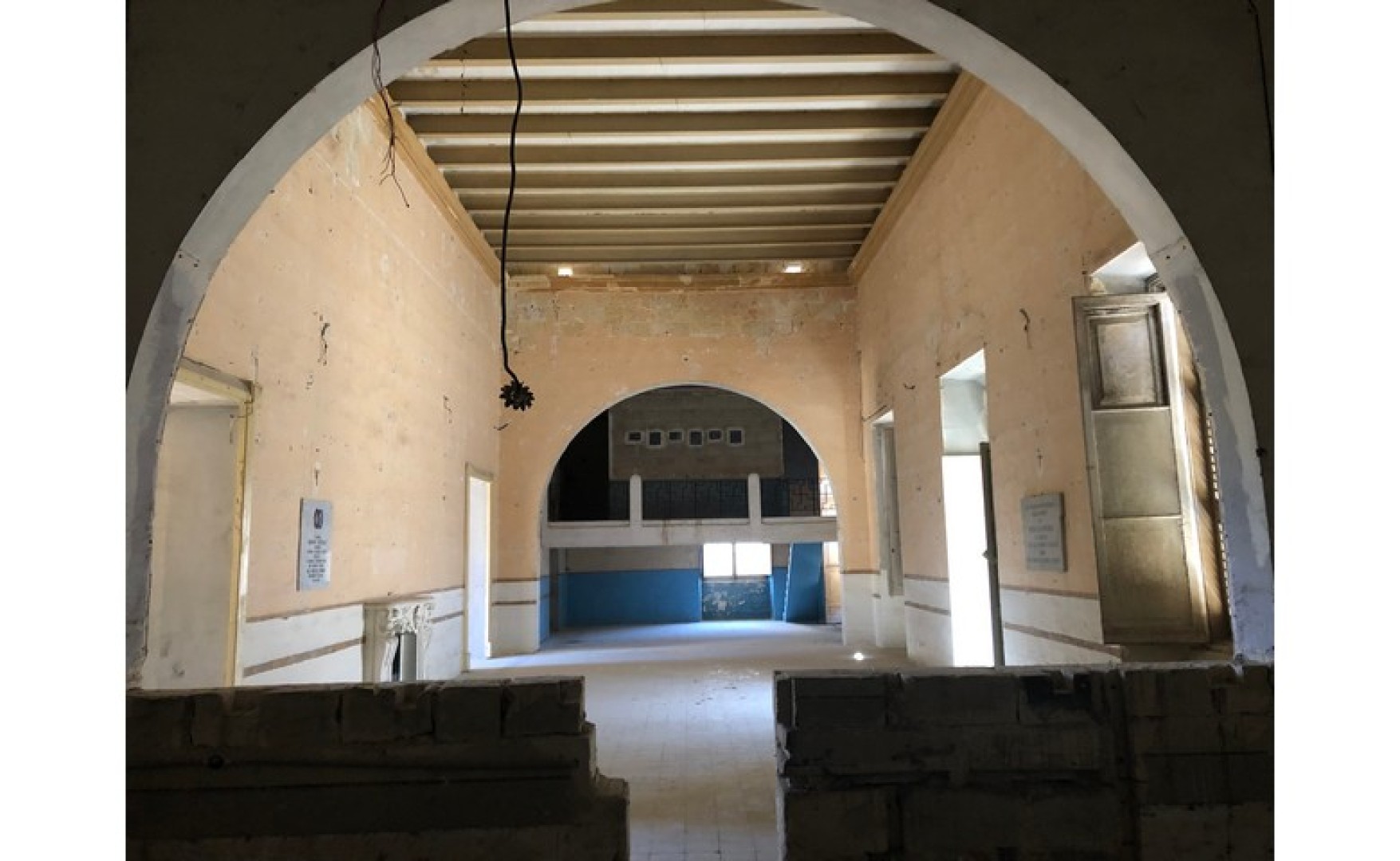 Palazzo with a Courtyard