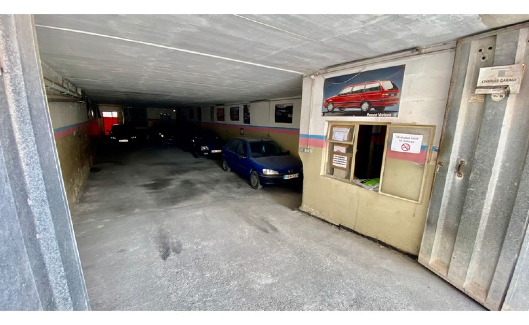 Real estate Malta: 14 car garage for rent / for sale in Hamrun