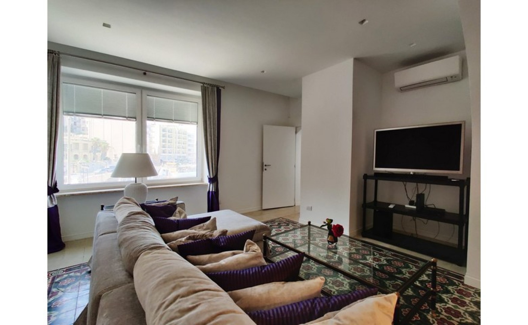 Apartment with Sea Views