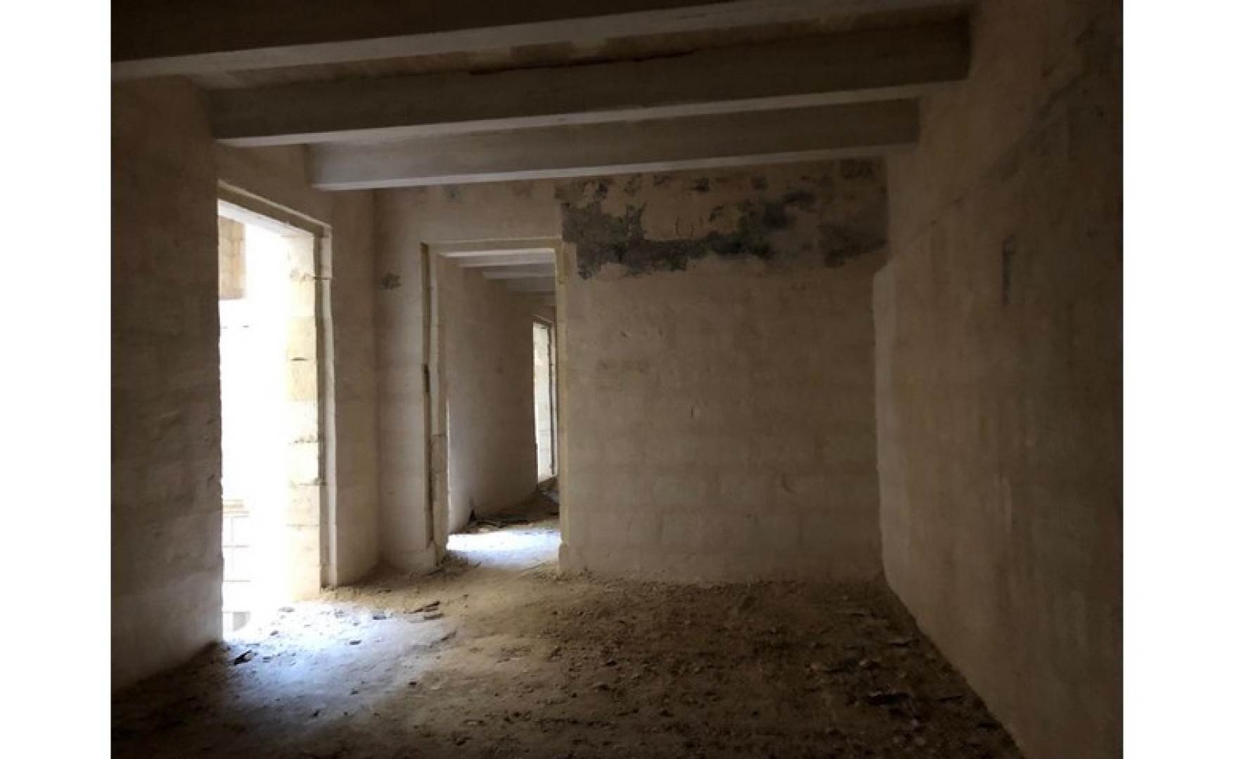 Unconverted Palazzo with a Roof Terrace