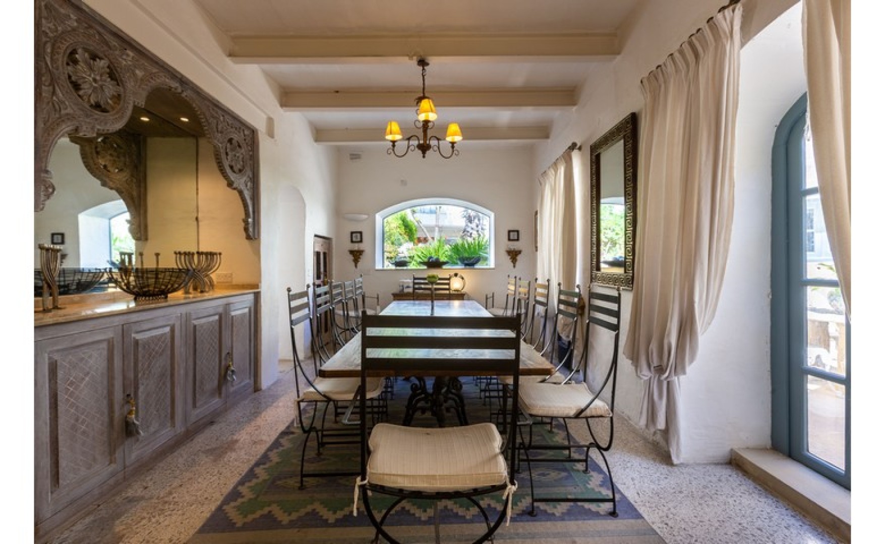 Charming House of Character with a Pool and Gardens