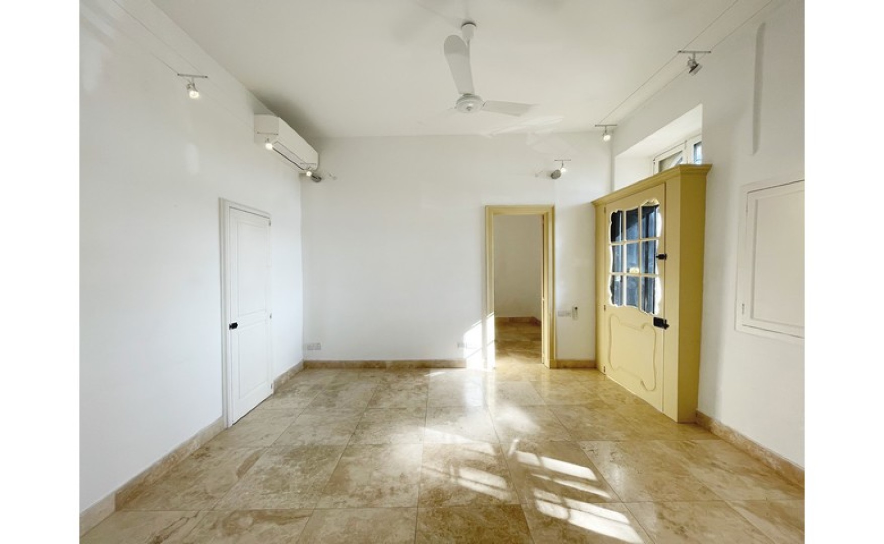 Ground Floor Office with Views