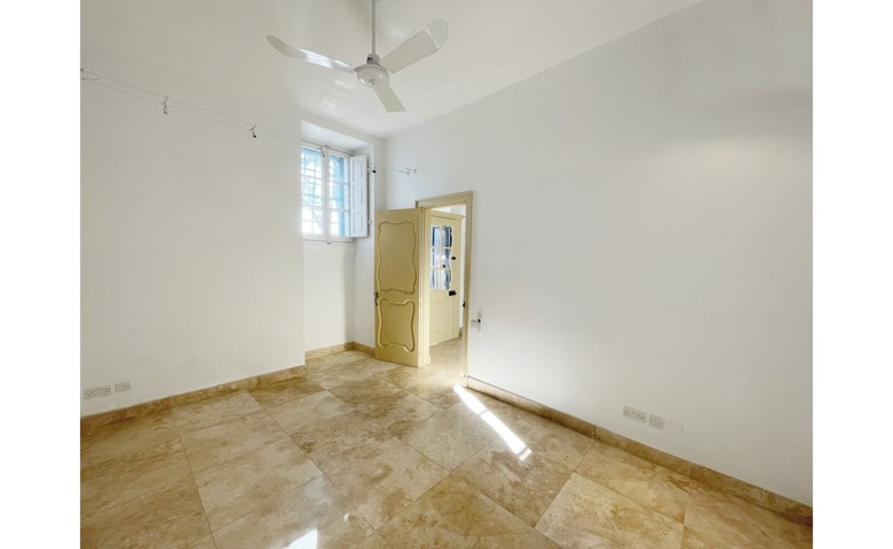 Ground Floor Office with Views