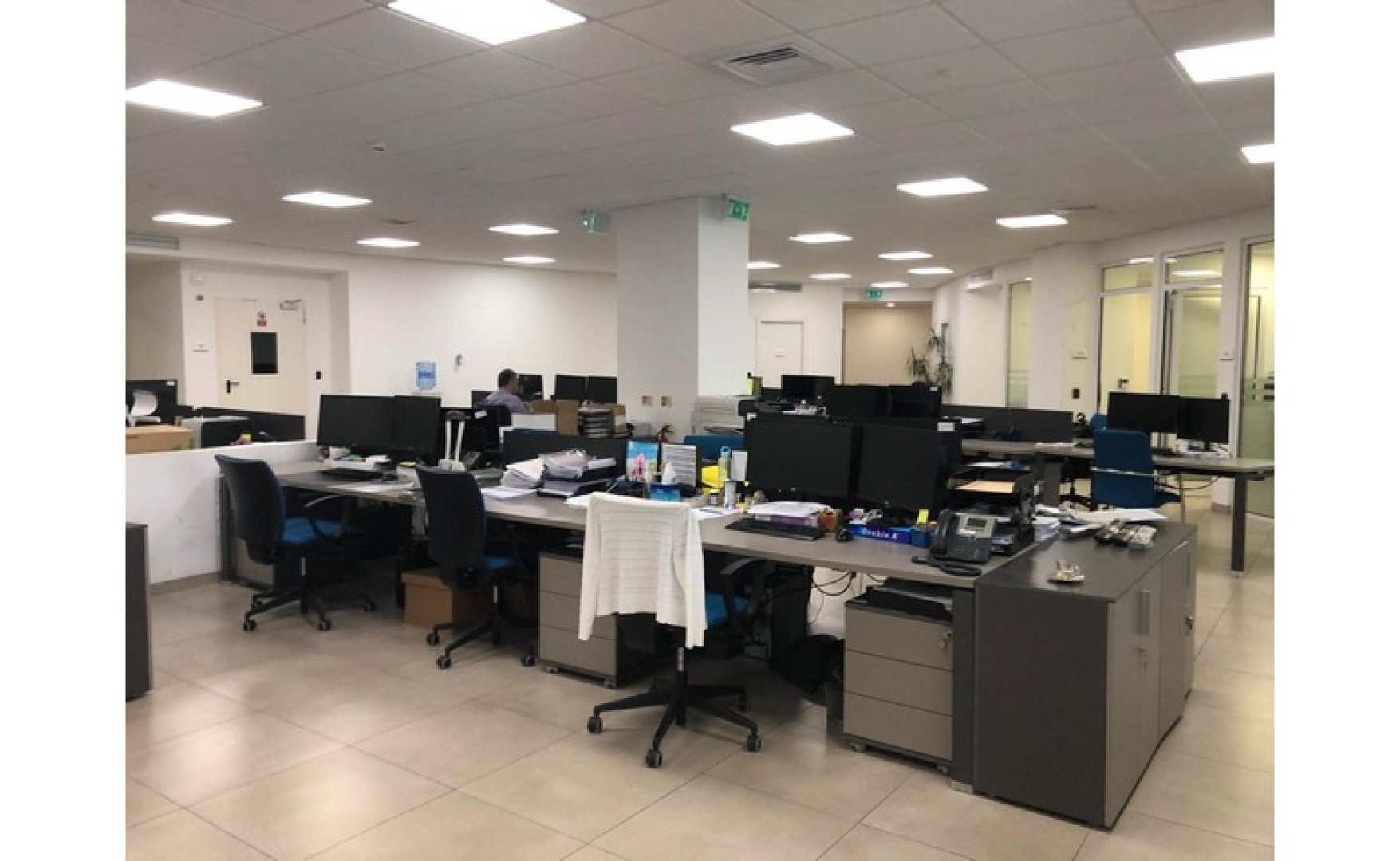 Furnished Office Space with Sea Views