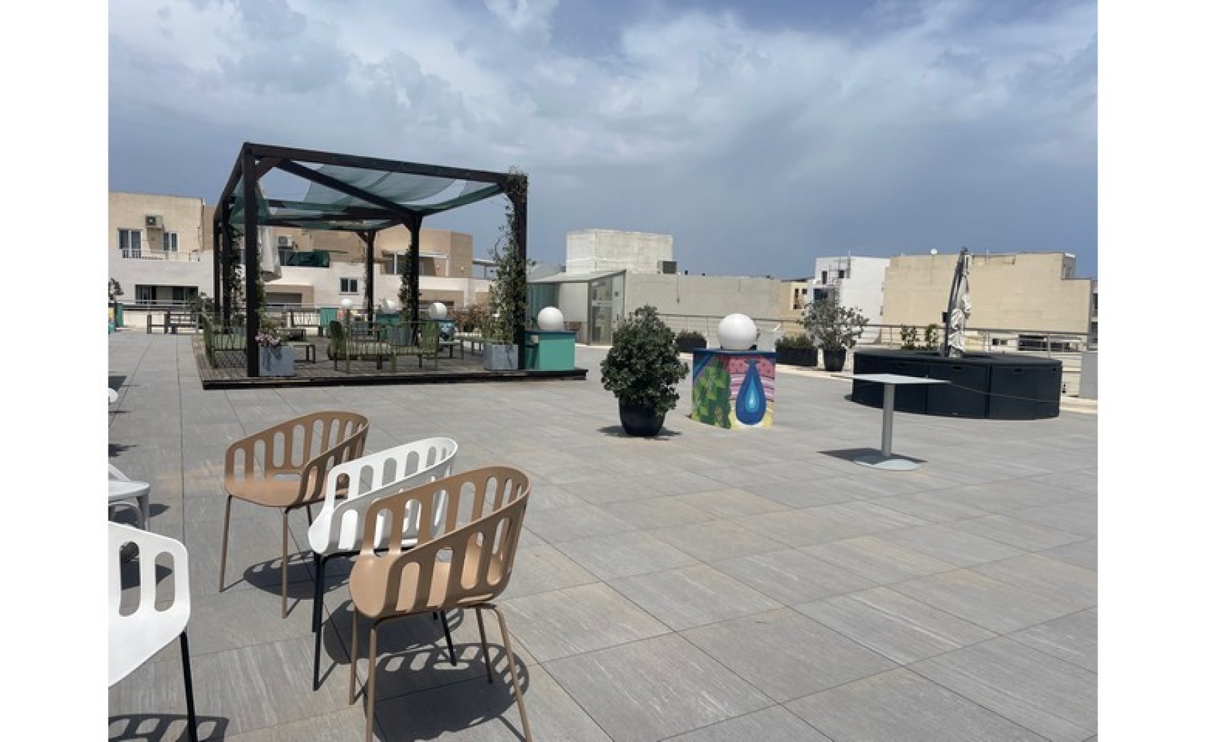 Office Space with a Roof Terrace