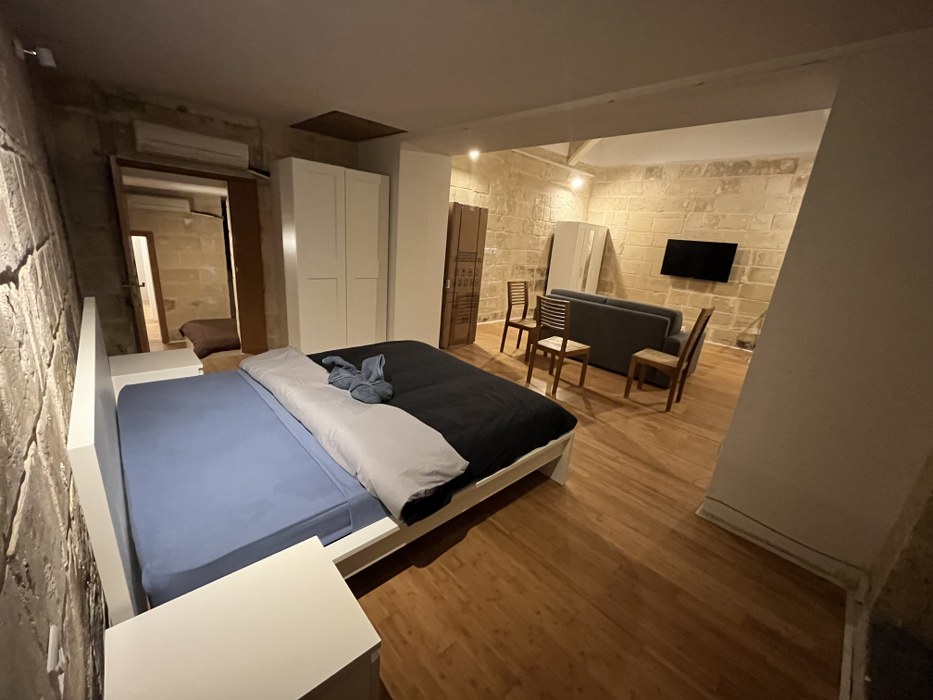 Maisonette with a Balcony