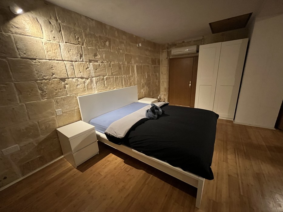 Maisonette with a Balcony