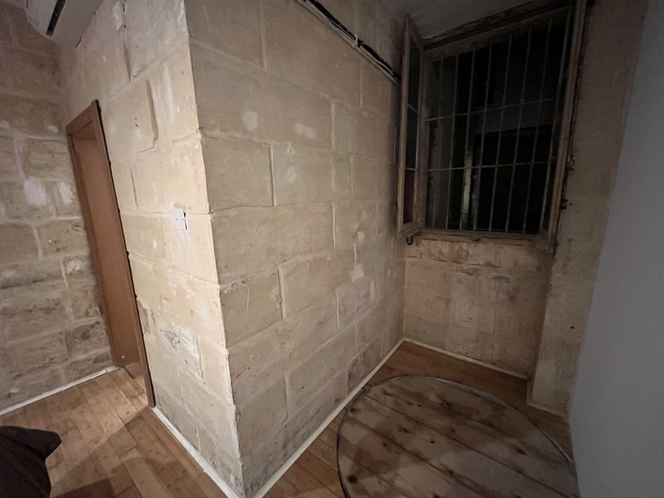 Maisonette with a Balcony