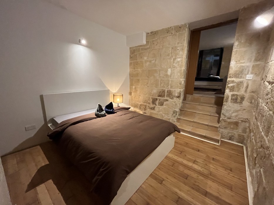 Maisonette with a Balcony