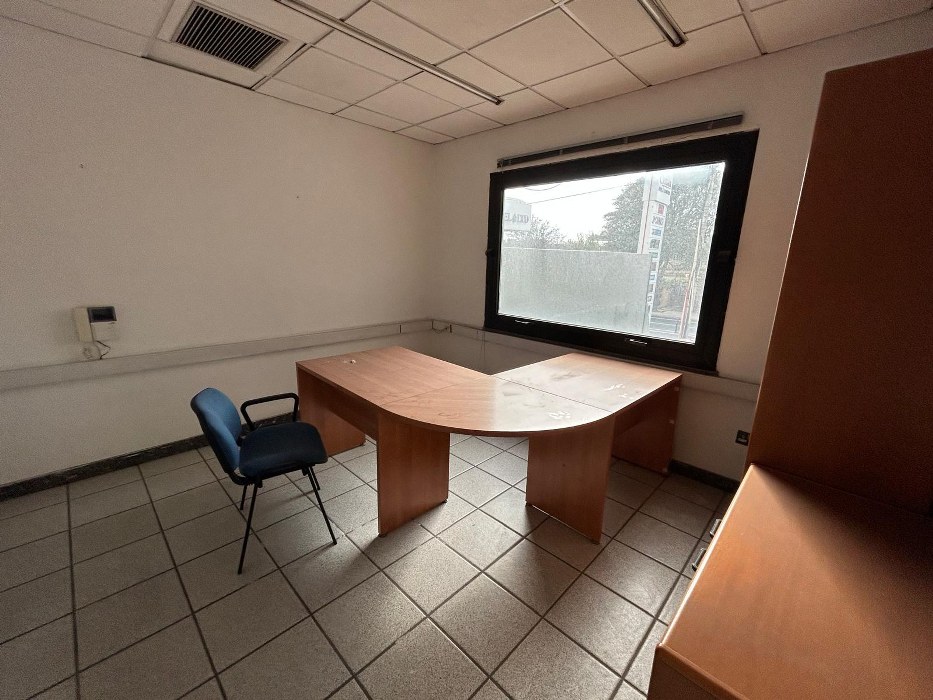 Business Centre with Parking