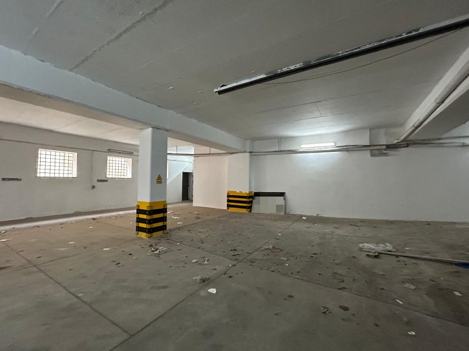 Business Centre with Parking