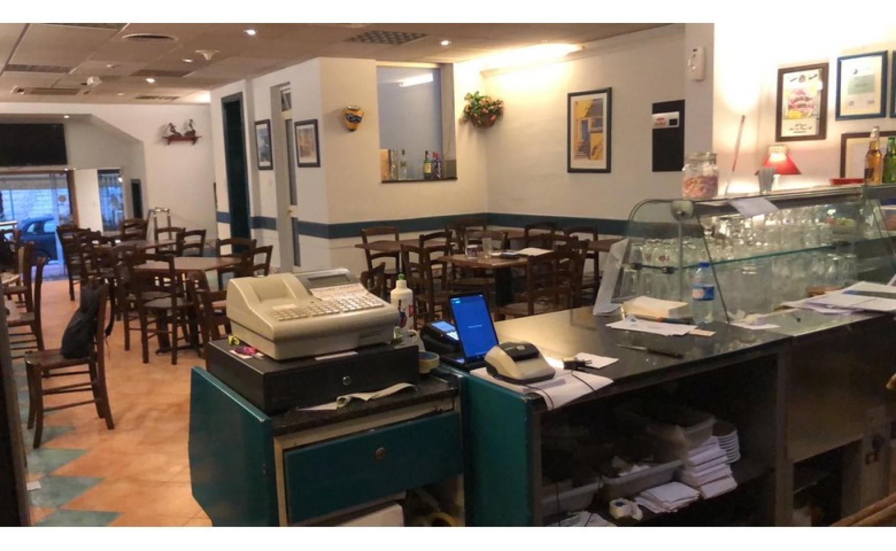 Restaurant with a Terrace