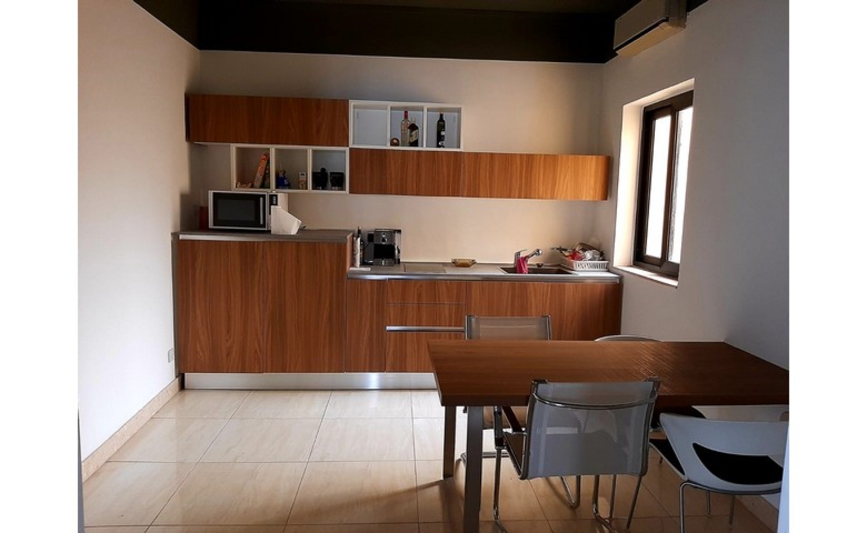 320 Sqm Sliema Seafront Office