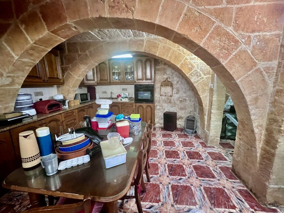 Palazzo with a Roof Terrace