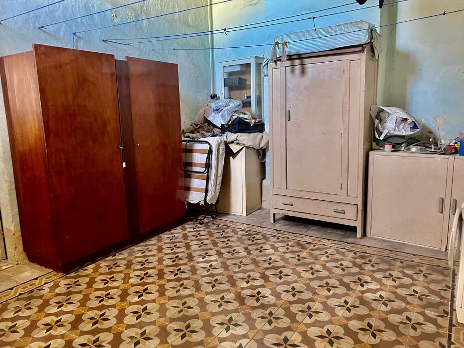 Palazzo with a Roof Terrace