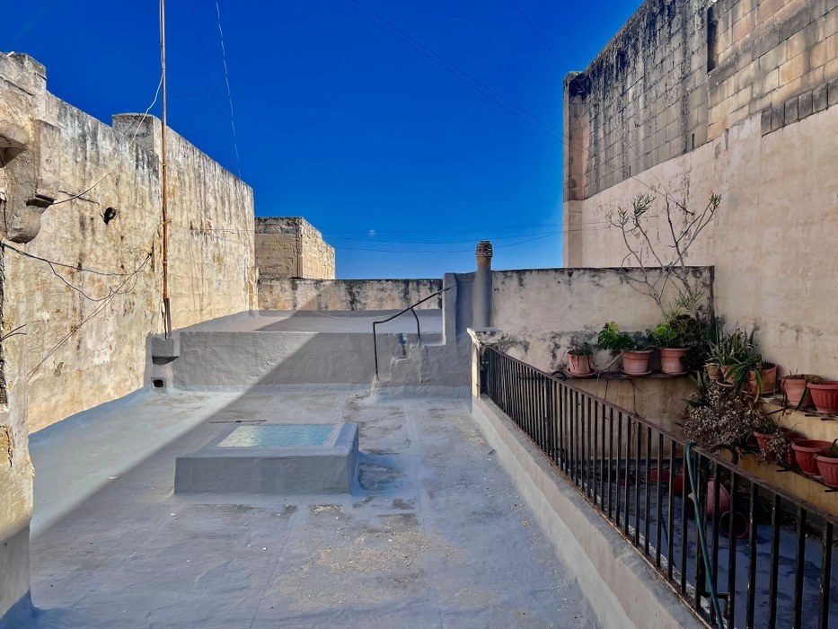 Palazzo with a Roof Terrace