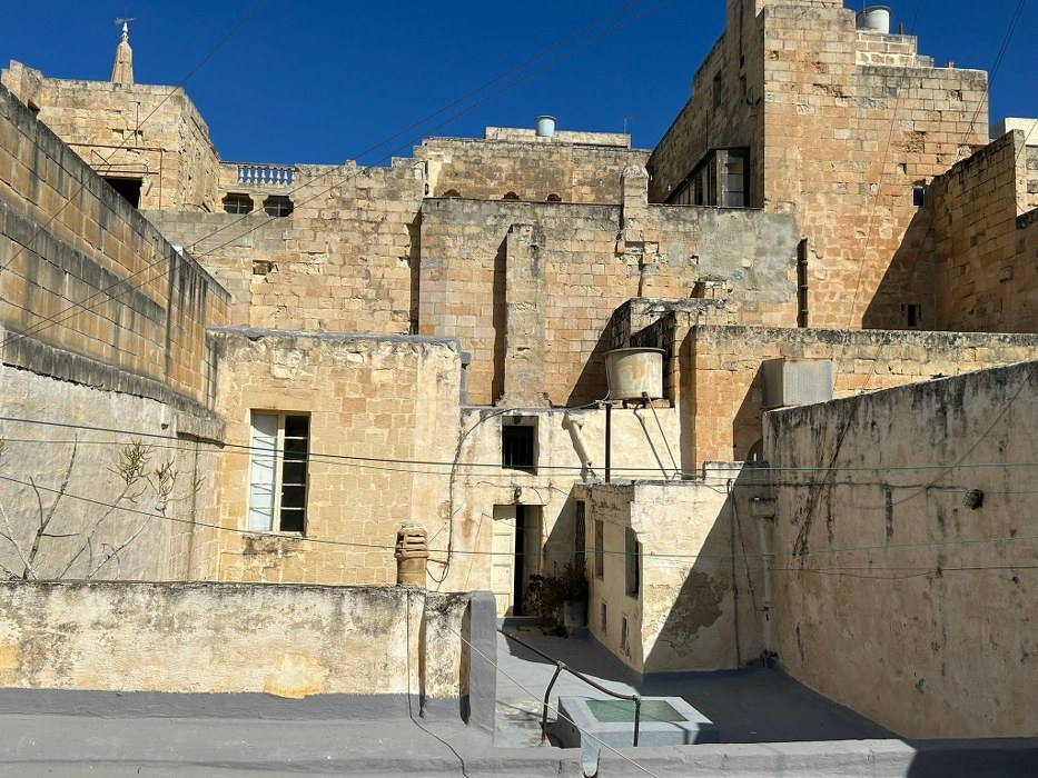 Palazzo with a Roof Terrace
