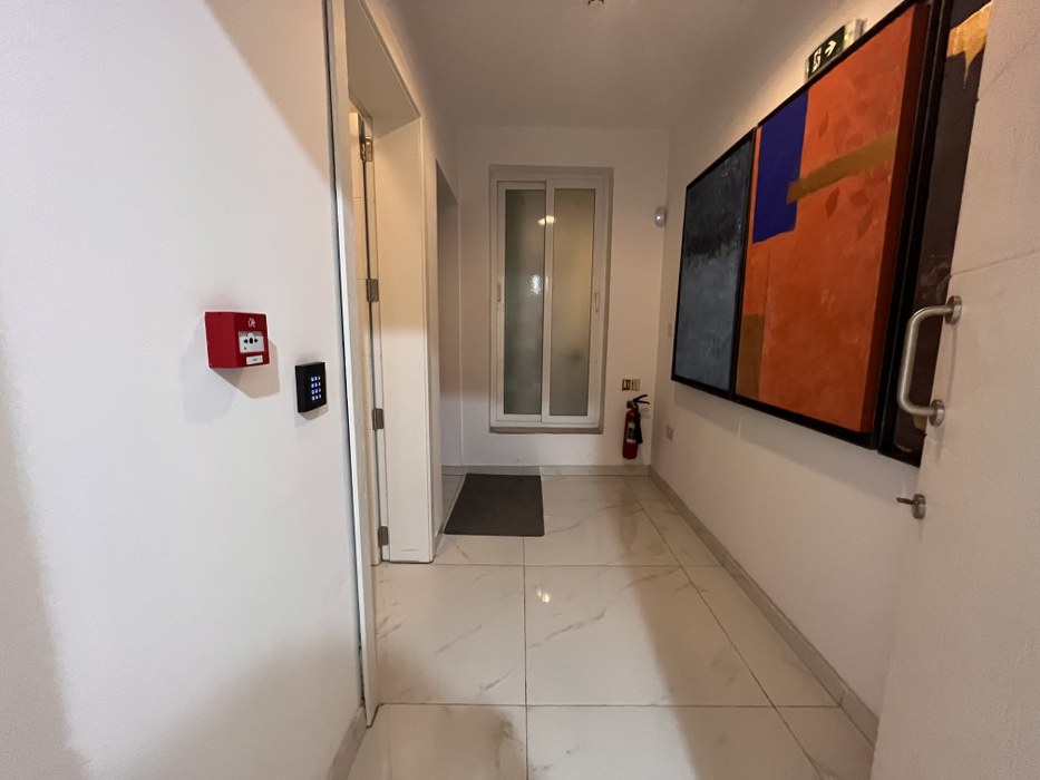 Burmarrad compact office for rent