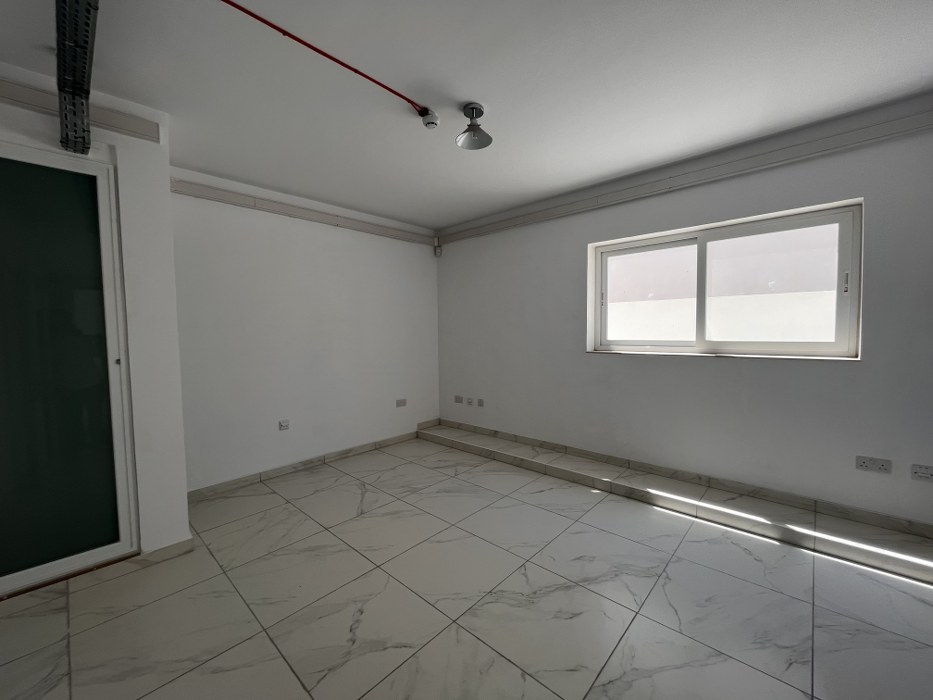 Burmarrad compact office for rent