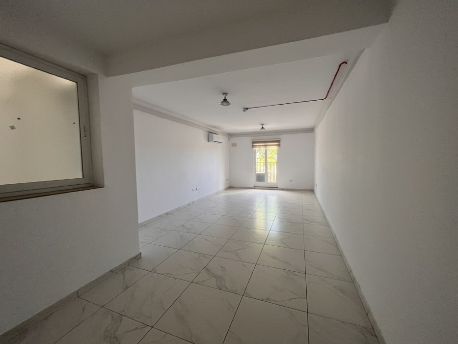 Burmarrad compact office for rent