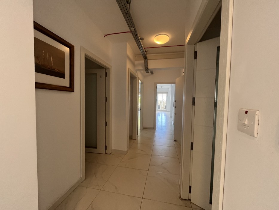 Burmarrad compact office for rent