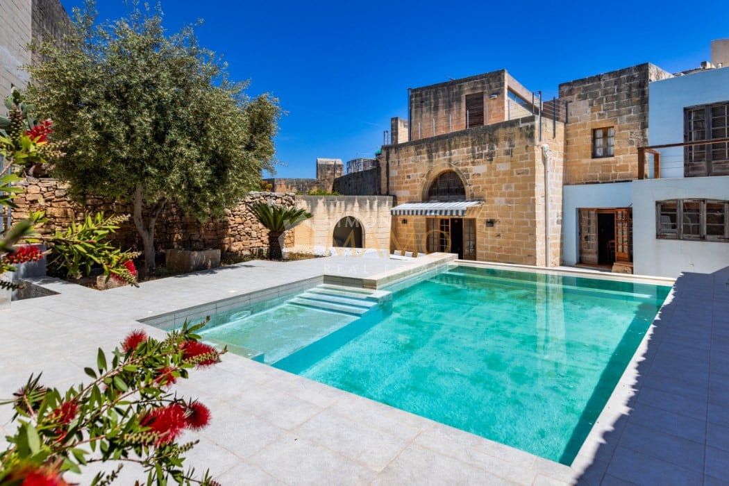 Proprjetà f' Qormi