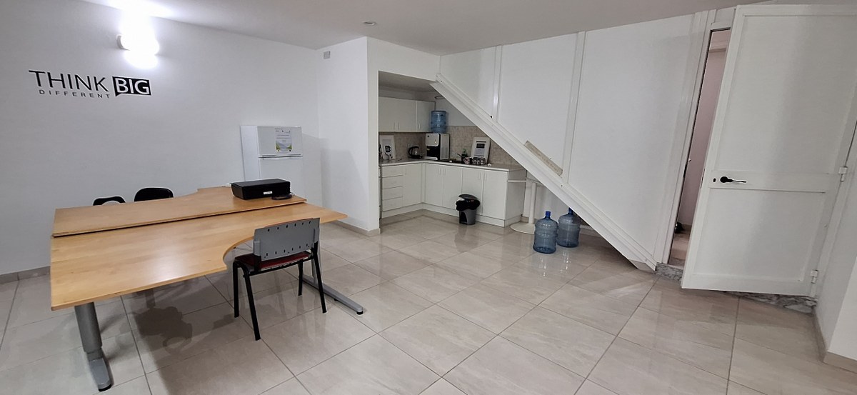 Furnished Office Space