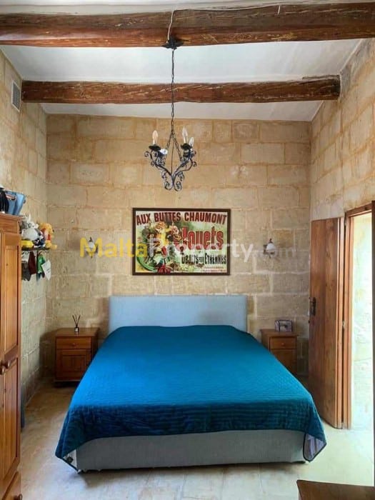 Gharghur Village Core Gem: Fully Furnished 2-Bedroom House of Character