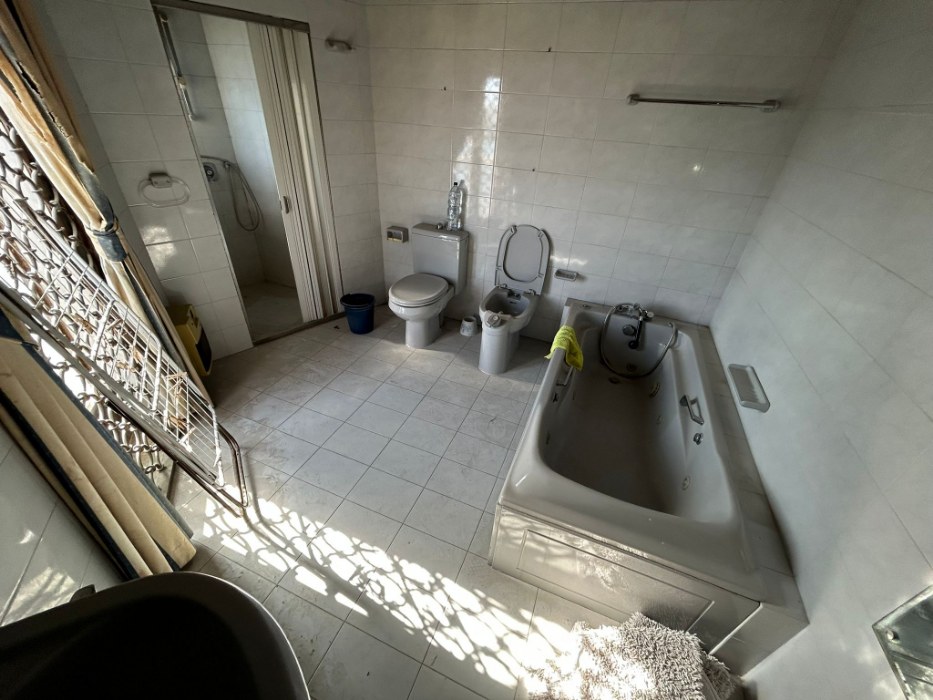 Palazzo with Sea Views