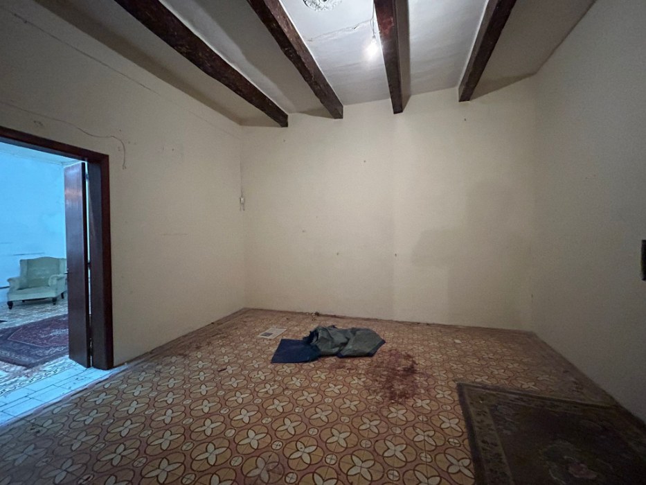 Palazzo with Sea Views