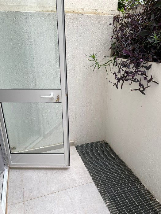 Office with a Backyard