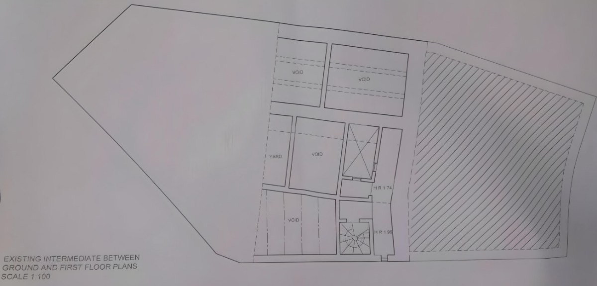 Corner Palazzo with a Garden