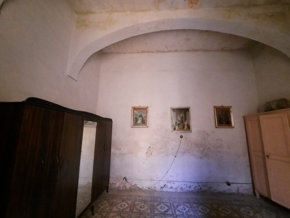 Corner Palazzo with a Garden