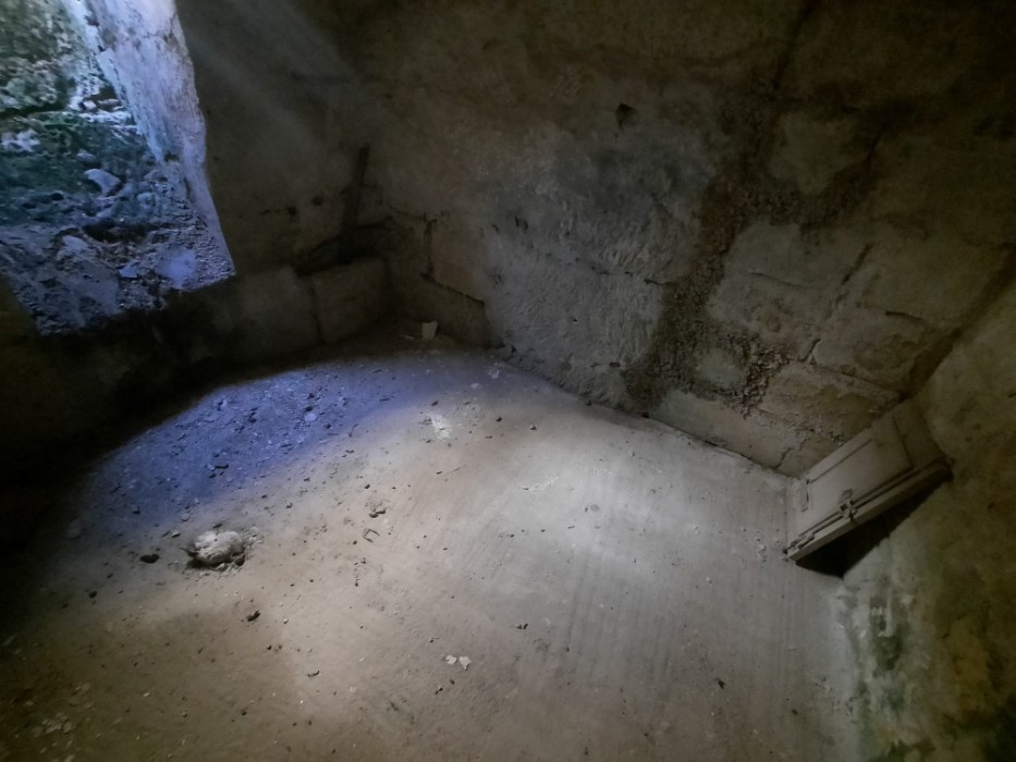 Corner Palazzo with a Garden