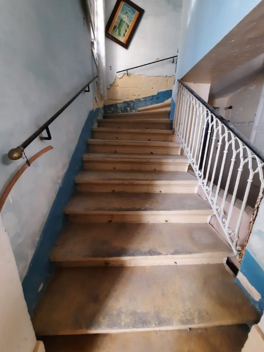 Corner Palazzo with a Garden