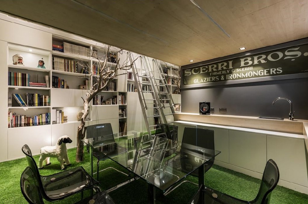 Furnished Ground Floor Office