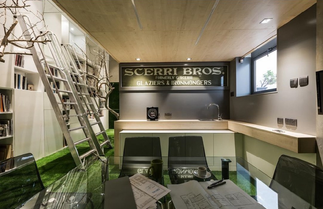 Furnished Ground Floor Office